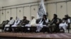 فائل فوٹو: فائل - طالبان رہنما کابل، افغانستان، 3 اپریل 2022 میں ایک کانفرنس میں شرکت کر رہے ہیں۔